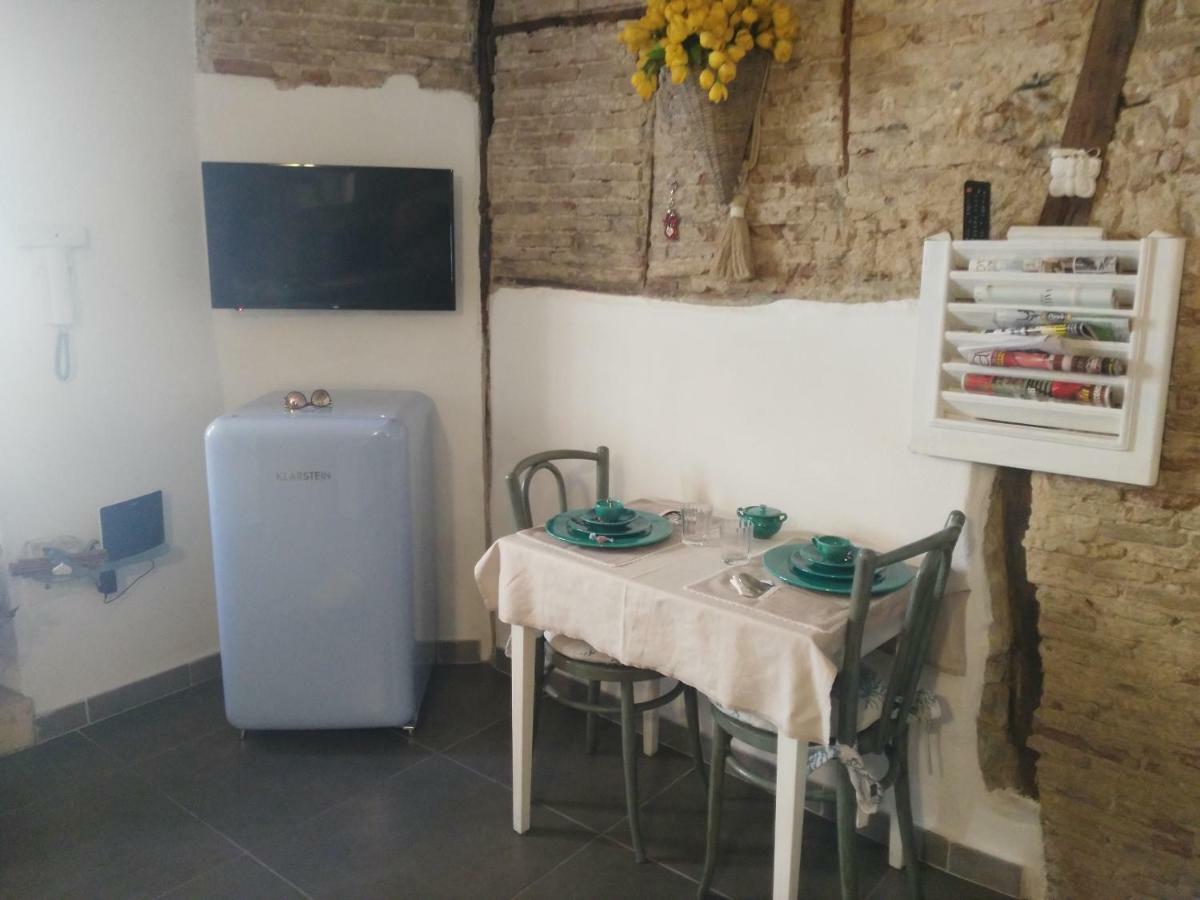 Cozy Loft In The Heart Of Cagliari Vila Exterior foto
