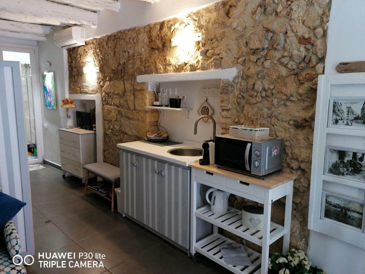 Cozy Loft In The Heart Of Cagliari Vila Exterior foto